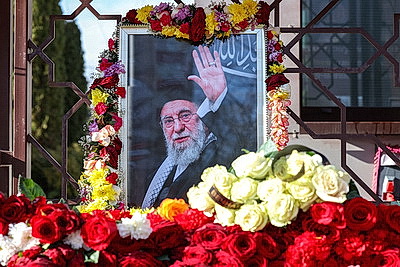 В книге соболезнований в посольстве Ирана в Беларуси продолжают оставлять записи