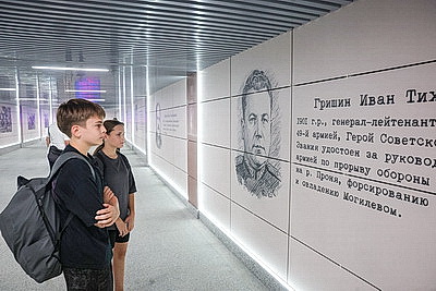 Новый подземный переход с лифтами и тематическим оформлением открыли в Могилеве