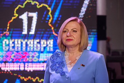 Единство - залог мира и движения вперед. Праздничное торжество в Гродно объединило все поколения жителей региона
