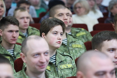 Модернизация армии, отечественная техника. Какие вопросы в сфере обороны на первом месте в новой пятилетке