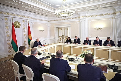 Лукашенко о перспективах Витебской области: нужен пошаговый антикризисный план