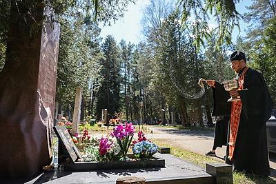 Православные верующие отметили Радуницу