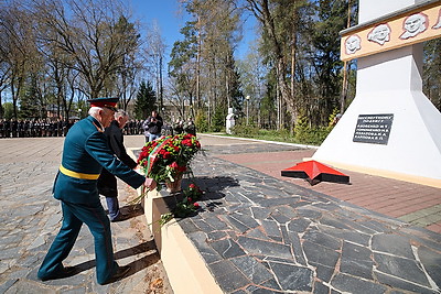 Торжественная отправка новобранцев на срочную военную службу прошла в Минске и регионах Беларуси