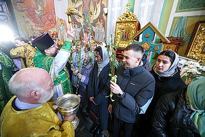 Православные верующие отметили Вербное воскресенье