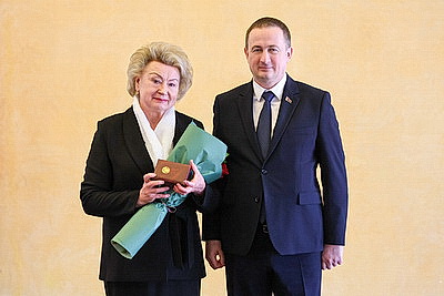 Люди разных профессий, но с общим подходом к делу. В Минске вручили госнаграды