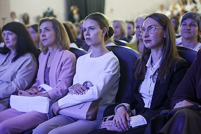 \"На все вопросы ответы были доступные, чтобы было понятно каждому\". Марков и Гигин встретились с жителями Барановичей и Пинска