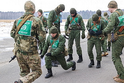 Брестские десантники пробежали марш-бросок на 5 км во время проверки боеготовности ВС