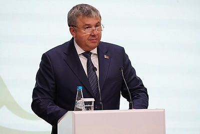 Экономика, наука, культура. На III Форуме регионов Беларуси и Узбекистана подписан ряд документов