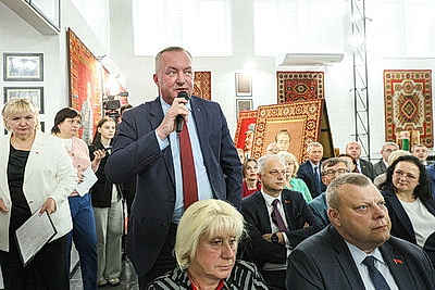 Выплаты при рождении, оздоровление детей. Меры поддержки женщин обсудили в Витебске с участием ФПБ