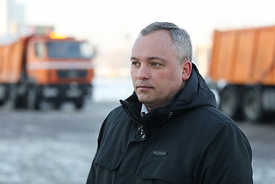 \"Согрей теплом\": горячее питание доставляют работникам ЖКХ, убирающим снег в Минске