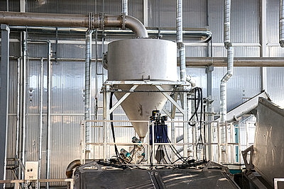 Непрерывный цикл. Сколько продукции в год будет производить новый завод агрокомбината \"Дзержинский\"