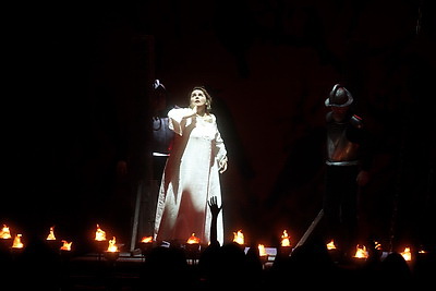 Коллекцию рушников показали гостям Большого театра на Вечере белорусской культуры