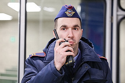 Ночные учения МЧС прошли на станции метро \"Аэродромная\" в Минске