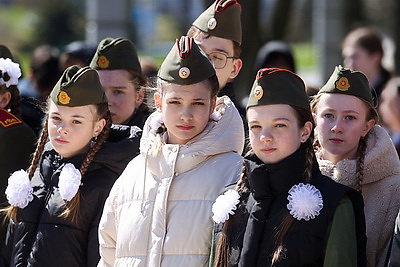Торжественная отправка новобранцев на срочную военную службу прошла в Минске и регионах Беларуси