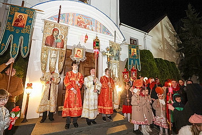 Православные верующие отмечают Пасху