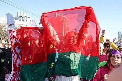 \"Заряд эндорфинами и цветы на финише\". \"Красивый забег\" прошел в Минске