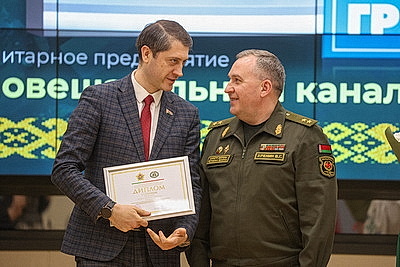 Журналистов БЕЛТА наградили за победу в конкурсе на лучшее освещение развития и строительства Вооруженных Сил