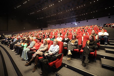 \"Быть мамой - круто!\" Акция БСЖ стартовала в Беларуси