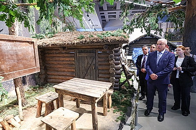 Парламентская делегация Алжира посетила музей истории ВОВ