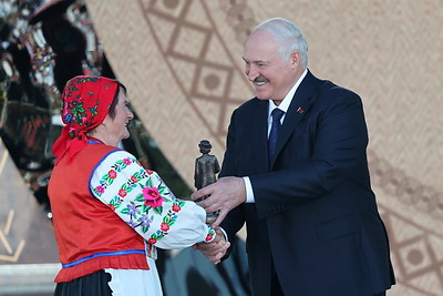 Лукашенко: фестиваль \"Зов Полесья\" дает повод всем славянам собраться на общей исторической родине