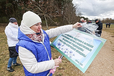 Аллею из 50 молодых лип высадили активисты-общественники в Гродно