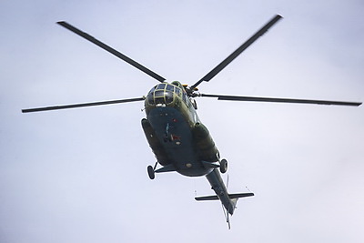 Сделать фото на фоне вертолета и в снаряжении парашютиста. Учащиеся Малоритского района побывали в 38-й бригаде