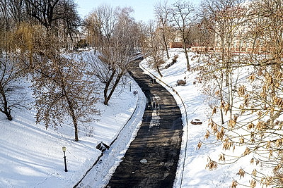 Первый весенний день