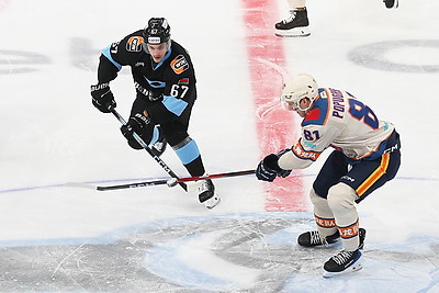 Минские динамовцы забросили шесть шайб в ворота \"Шанхайских драконов\"