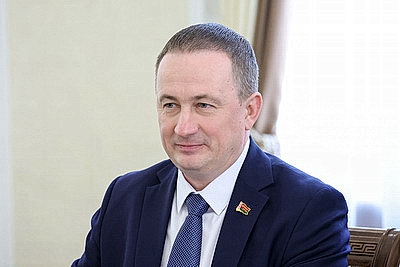 Беларусь предлагает Казахстану активнее развивать возможности промкооперации
