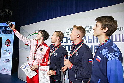 Первые призеры чемпионата Союзного государства по фехтованию определились в Минске