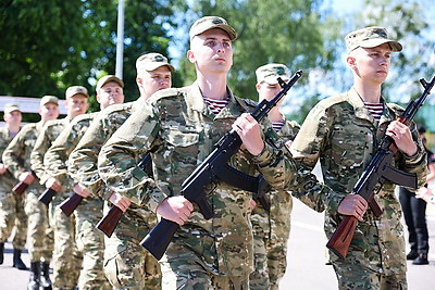 Около 10 тыс. новобранцев приняли военную присягу в Вооруженных Силах Беларуси