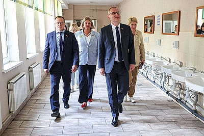 Школы столицы готовятся к предстоящему учебному году