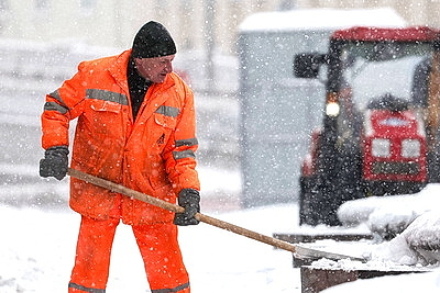 Более 1,1 тыс. единиц спецтехники устраняют последствия снегопада в Беларуси