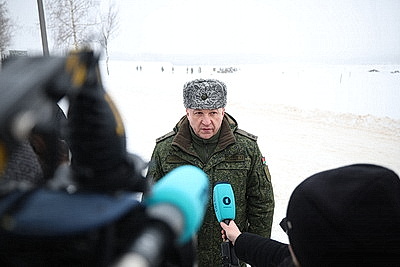 Лукашенко лично проверяет боеготовность Вооруженных Сил