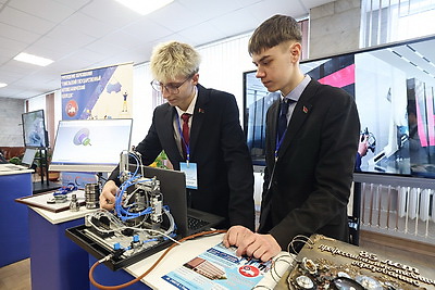 Целый ряд событий с приставкой \"впервые\". Минобразования подводит итоги работы в 2025 году