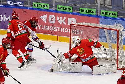 Сборная Беларуси-U18 по хоккею встретилась со сборной России-U17 в серии товарищеских матчей