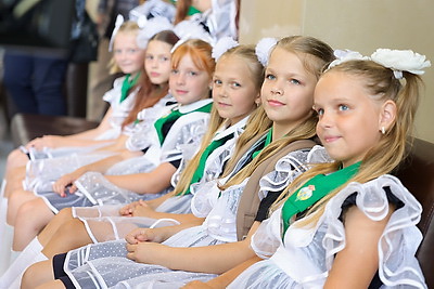 Сто детей из 11 семей. В Гомеле для ребят из домов семейного типа устроили праздник перед 1 сентября