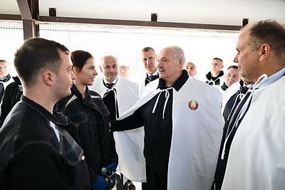 Лукашенко в Витебской области ознакомился с современным проектом в области мясного животноводства