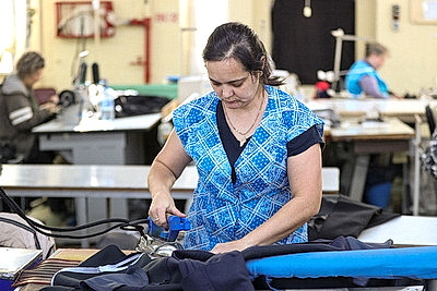 В ОАО \"Славянка\" произведено уже более 4,5 тыс. курток с подогревом. Их покупают и иностранцы