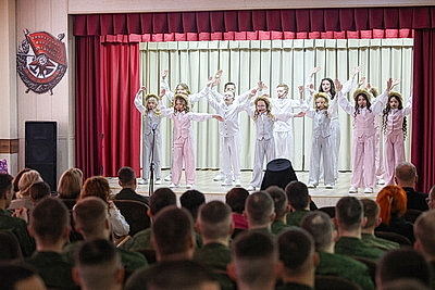 Акцию \"Мамины пироги\" провели в 60-м отдельном полку связи