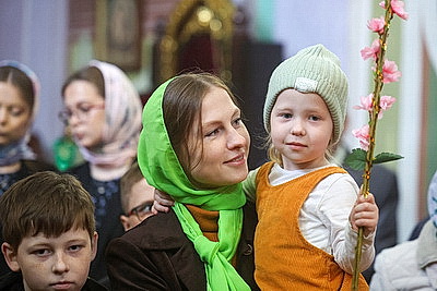 Православные верующие отметили Вербное воскресенье