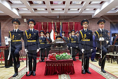 В Минске прощаются с народным писателем Беларуси Николаем Чергинцом
