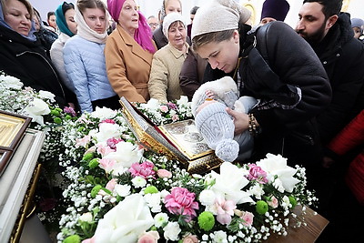 Радостью наполняется сердце. Ковчег с Поясом Пресвятой Богородицы встретили в Витебске