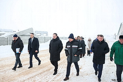 Как содержат телят в МТК \"Лошница\"? Хозяйство проверил премьер-министр