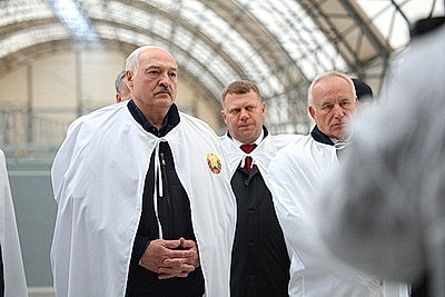 Лукашенко совершил рабочую поездку в Петриковский район