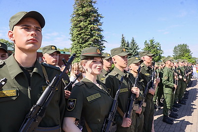 Около 10 тыс. новобранцев приняли военную присягу в Вооруженных Силах Беларуси