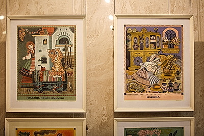 Автор и его муза: выставка семьи художников Поплавских открылась в НББ