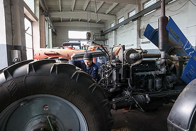 Аграрии Брестской области продолжают сев ранних яровых зерновых и зернобобовых культур