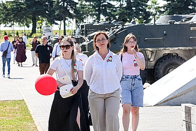 Символ мужества и гордости народа. Торжества по случаю Дня Независимости проходят на Кургане Славы