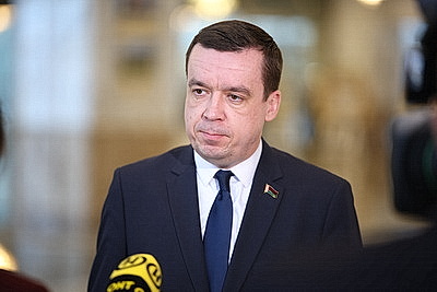 Где и как в Беларуси будут учить профессиям будущего? Вопрос стал темой совещания у Лукашенко